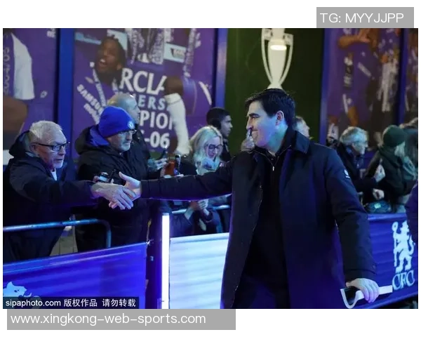 前狼队主帅加里奥尼尔正式接任斯特拉斯堡主教练职务 前狼队主帅加里奥尼尔正式接任斯特拉斯堡主教练职务