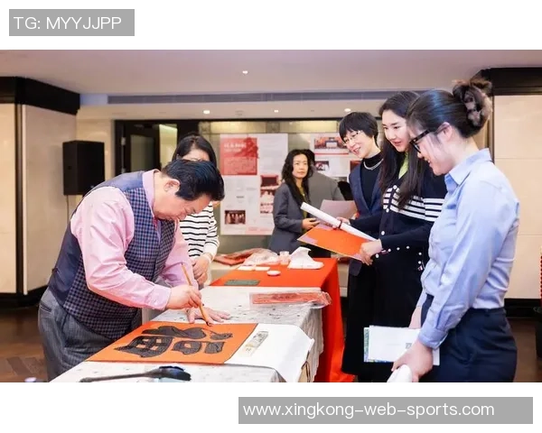 新赛季上海海港披冠军战袍再出发勇攀高峰续写辉煌传奇 新赛季上海海港披冠军战袍再出发勇攀高峰续写辉煌传奇
